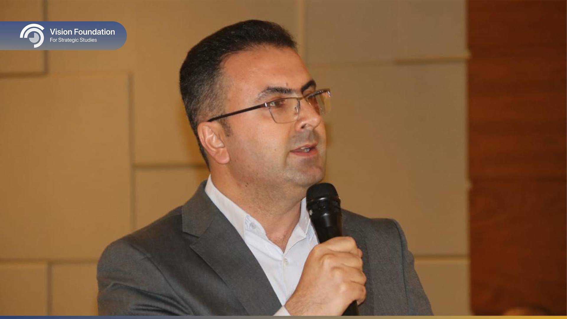 azaraty awadankrdnawa u vision-6